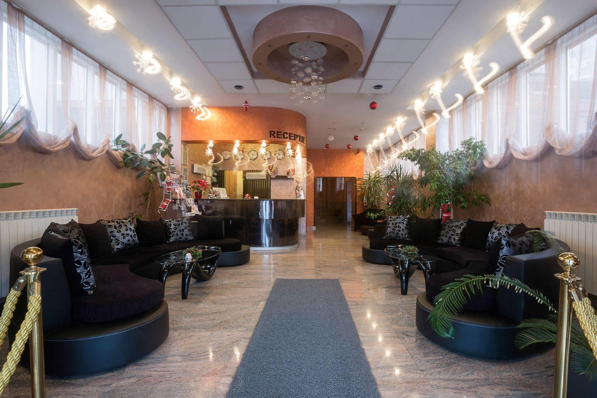 Hotel Inter Business Bukareszt Zewnętrze zdjęcie