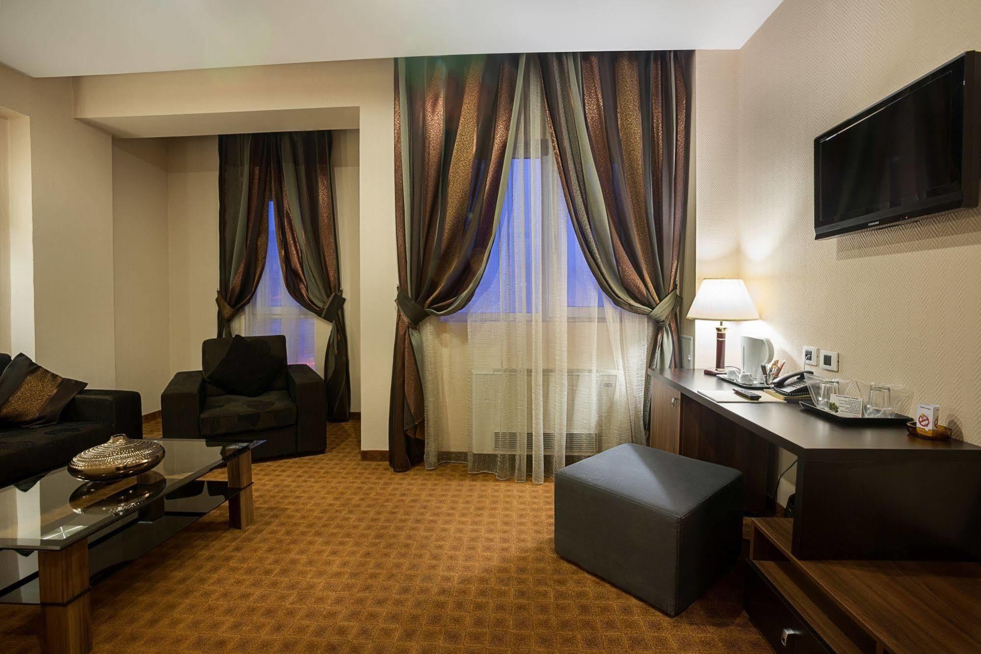 Hotel Inter Business Bukareszt Zewnętrze zdjęcie