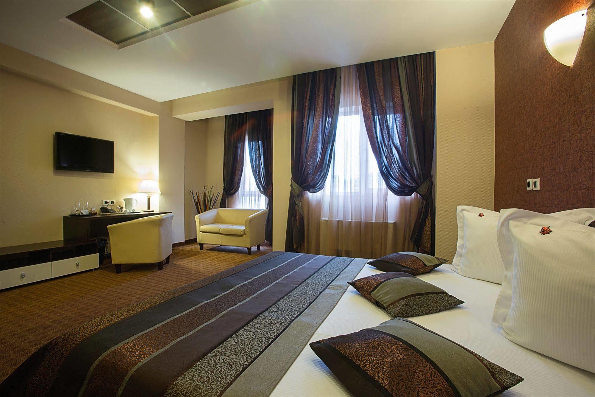 Hotel Inter Business Bukareszt Zewnętrze zdjęcie